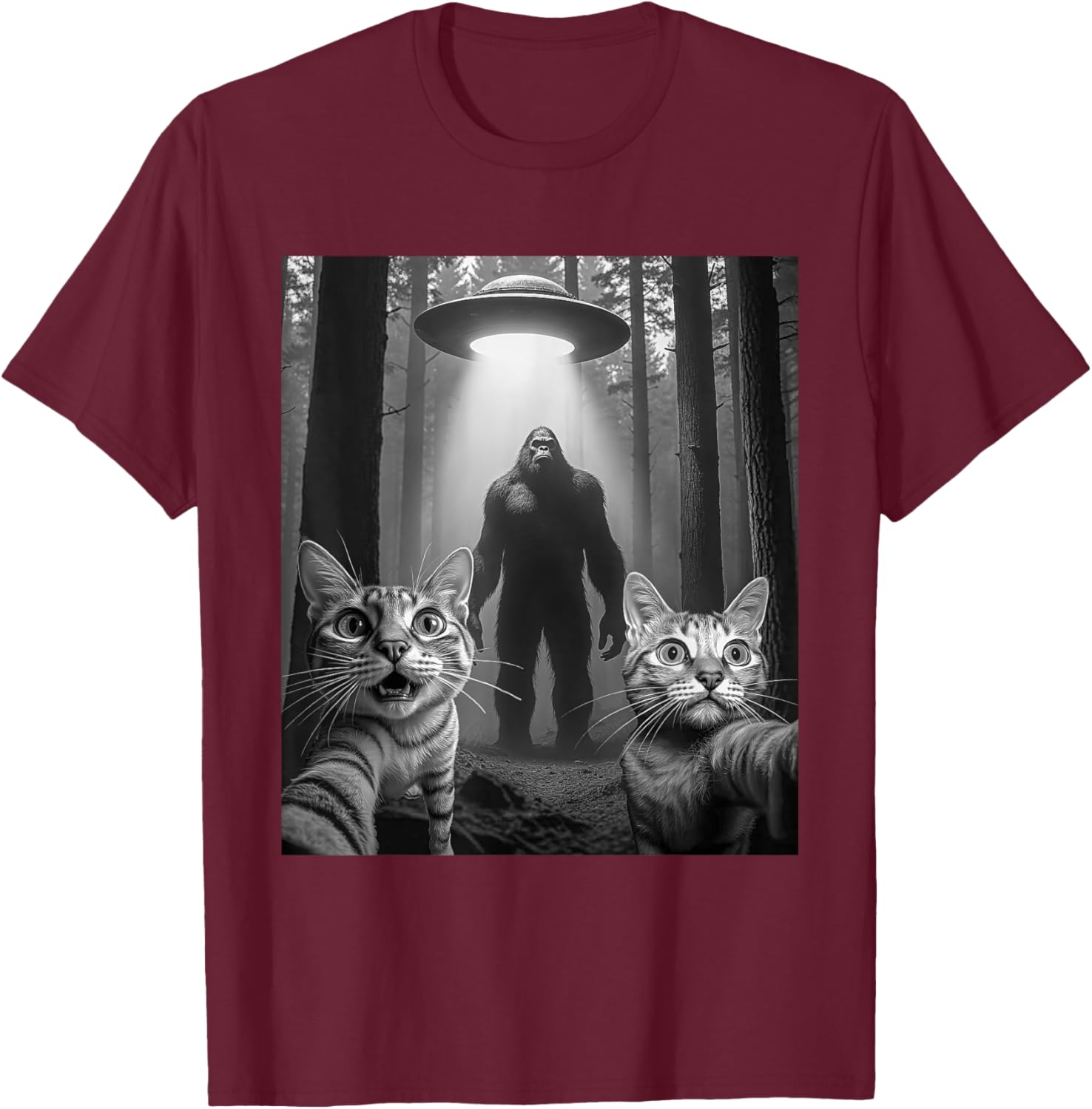Funny Surprised Cat Selfie With Bigfoot Sasquatch Alien UFO T-Shirt - T-Shirt | Maroon