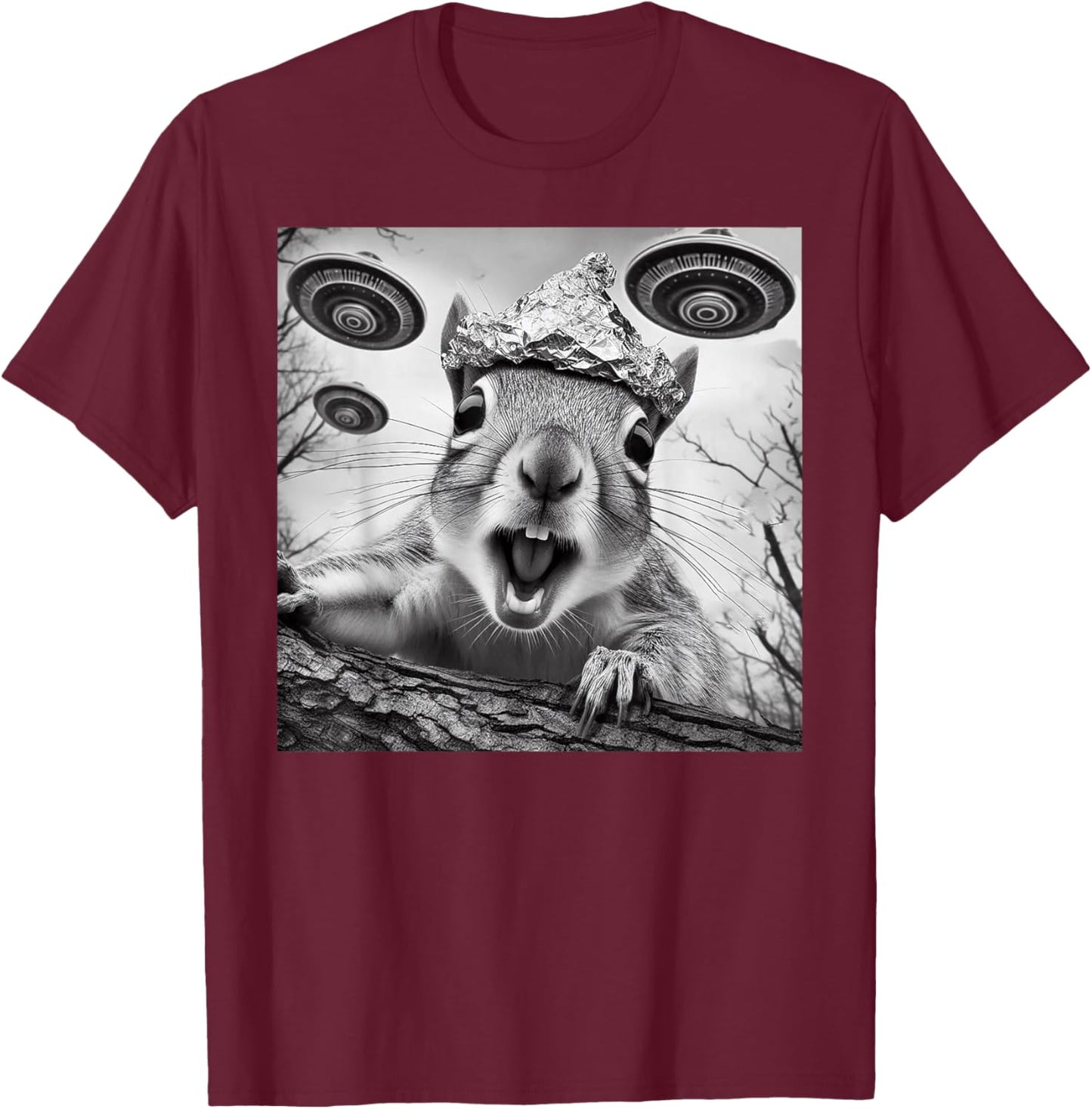 Funny Alien Squirrel Selfie With Tin Foil Hat UFO Encounter T-Shirt - T-Shirt | Maroon