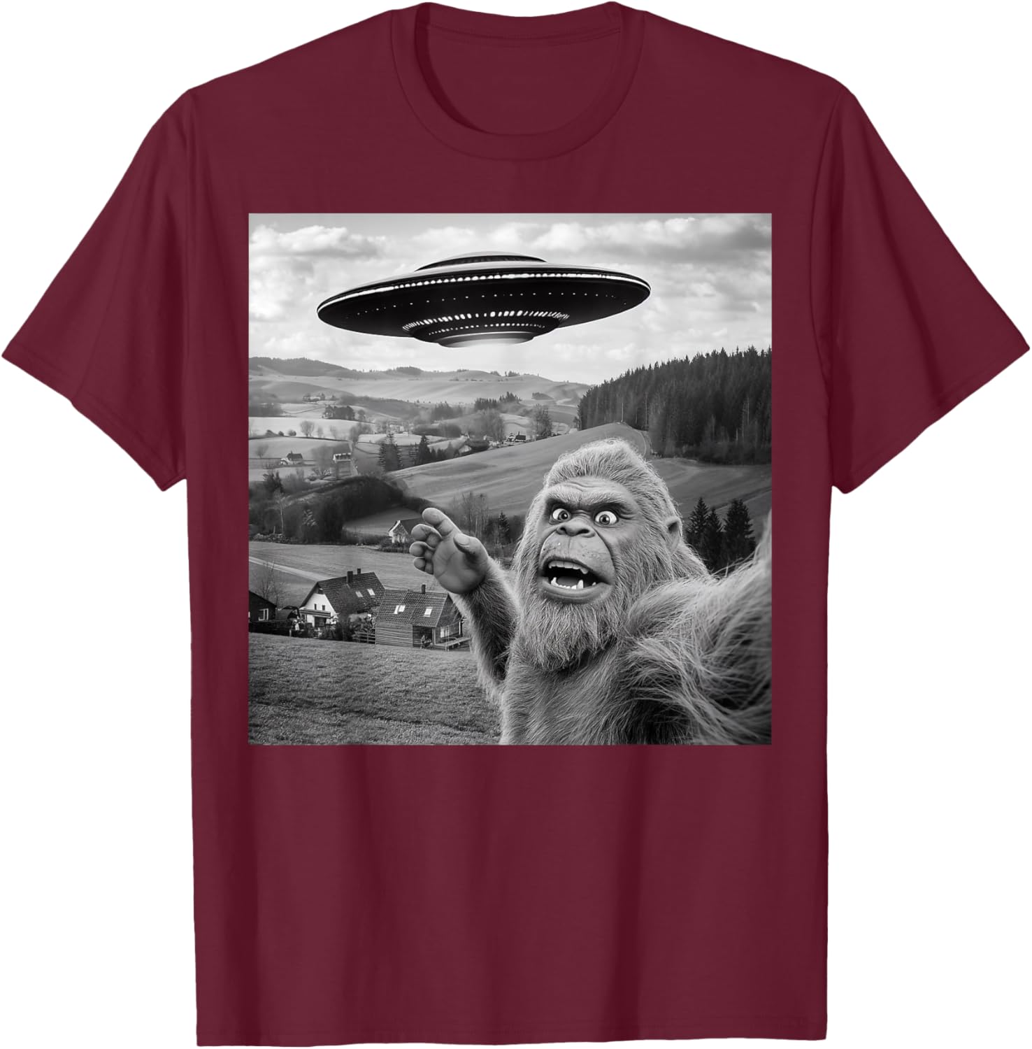 Bigfoot Selfie With Alien UFO Funny Gifts Women Kid T-Shirt - T-Shirt | Maroon