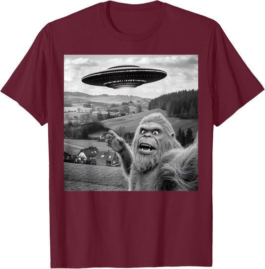 Bigfoot Selfie With Alien UFO Funny Gifts Women Kid T-Shirt - T-Shirt | Maroon