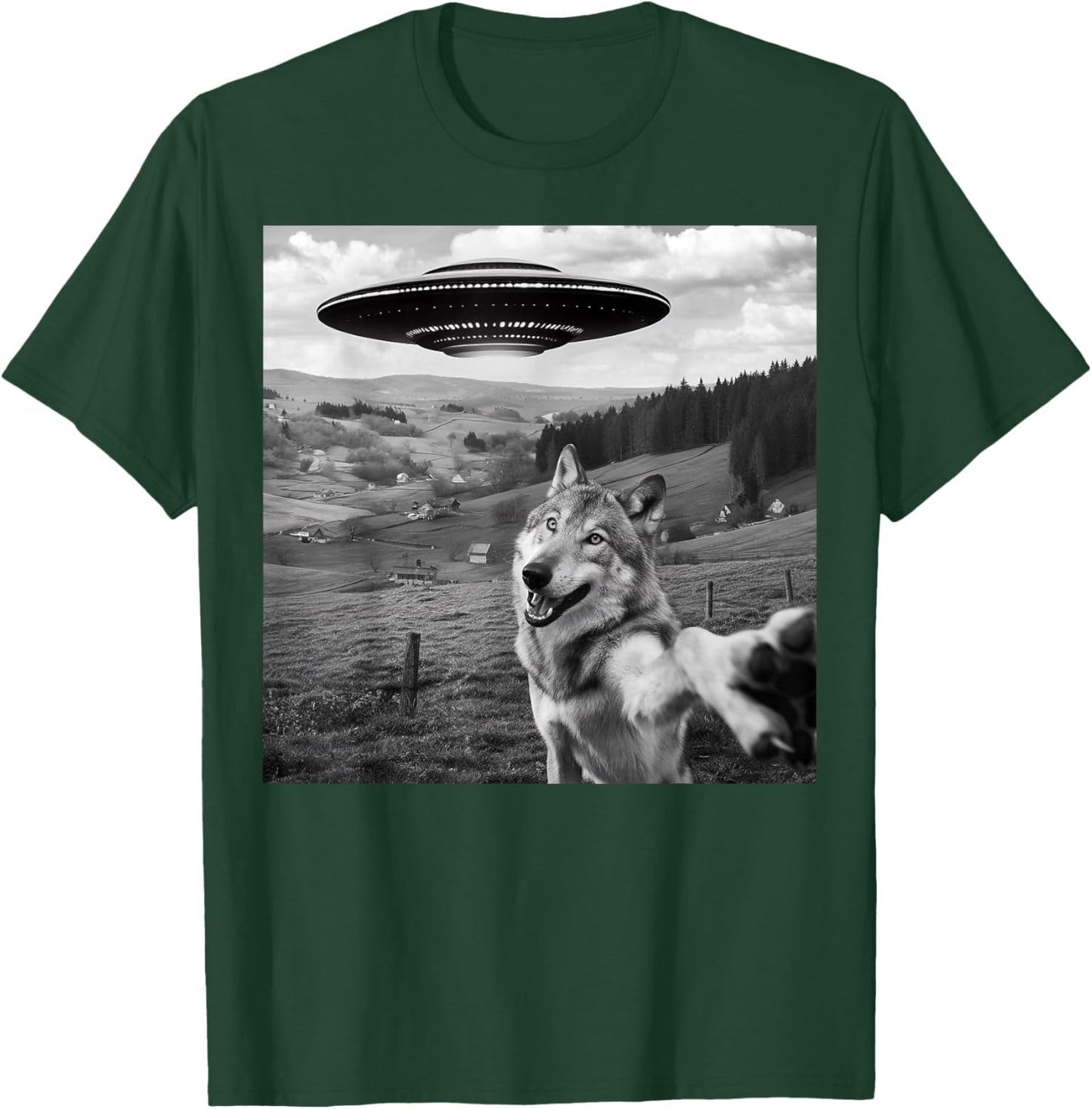 Wolf Selfie With Alien UFO Funny Gifts Women Boy Kid T-Shirt - T-Shirt | Forest