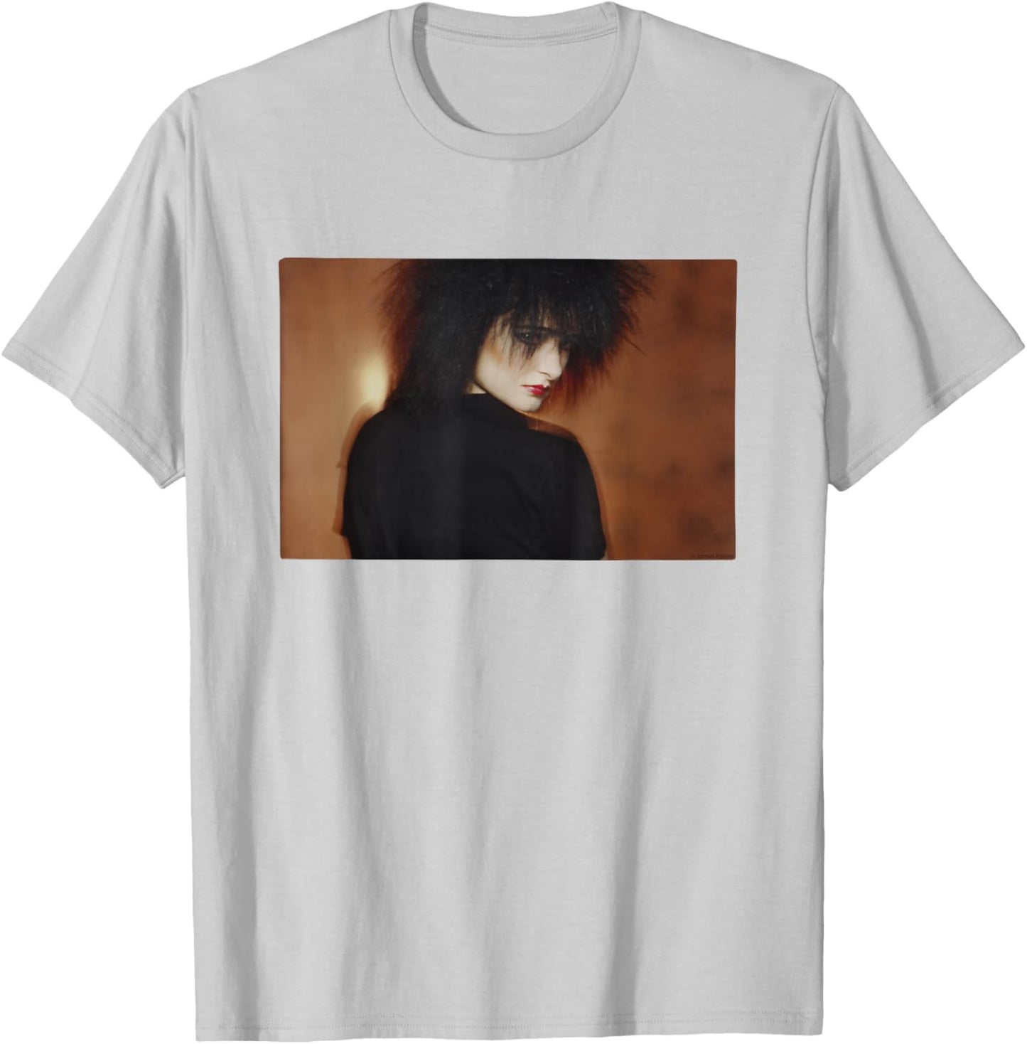 Siouxsie Sioux Of The Banshees Portrait By Simon Fowler T-Shirt - T-Shirt | Ash