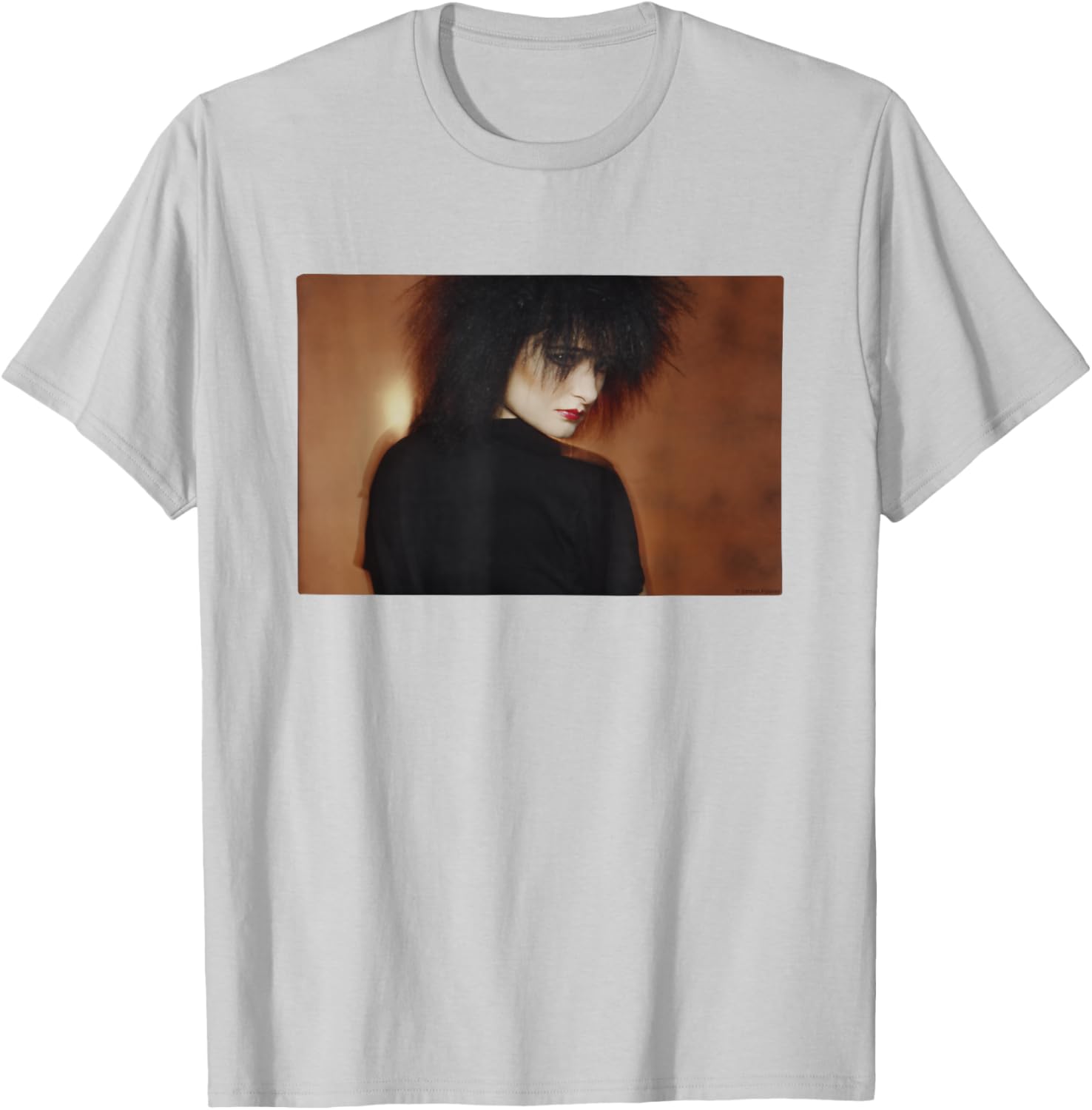 Siouxsie Sioux Of The Banshees Portrait By Simon Fowler T-Shirt - T-Shirt | Ash