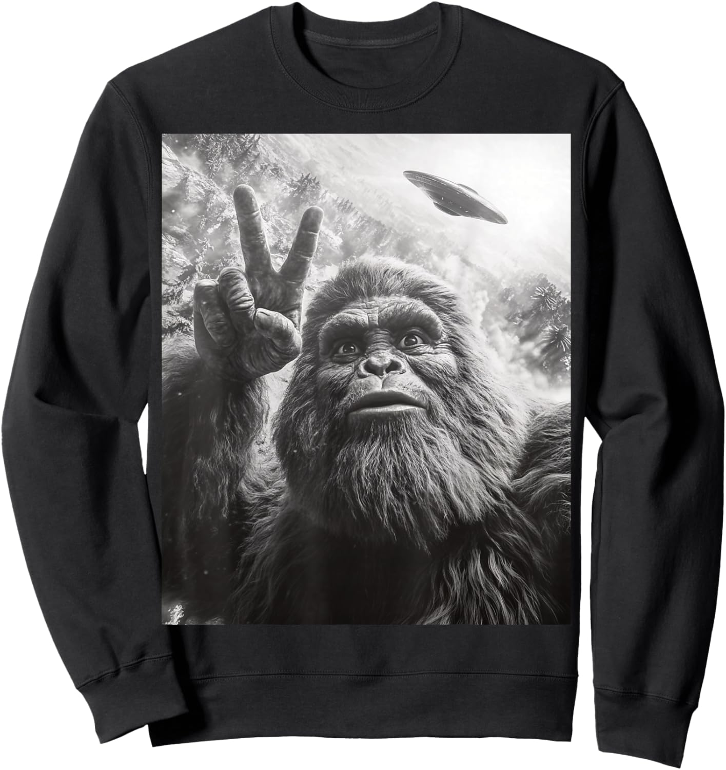 Funny Bigfoot Selfie Sasquatch UFO Sweatshirt - Sweatshirt | Black
