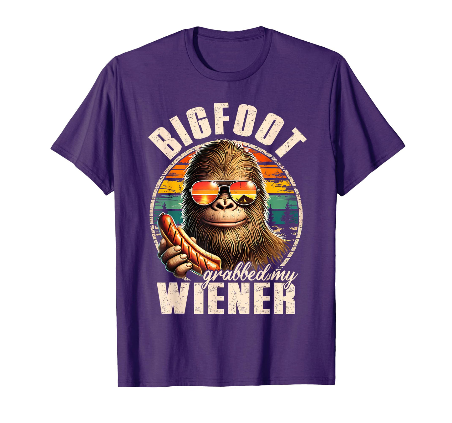 Funny Retro Bigfoot Bigfoot Grabbed My Wiener Design T-Shirt