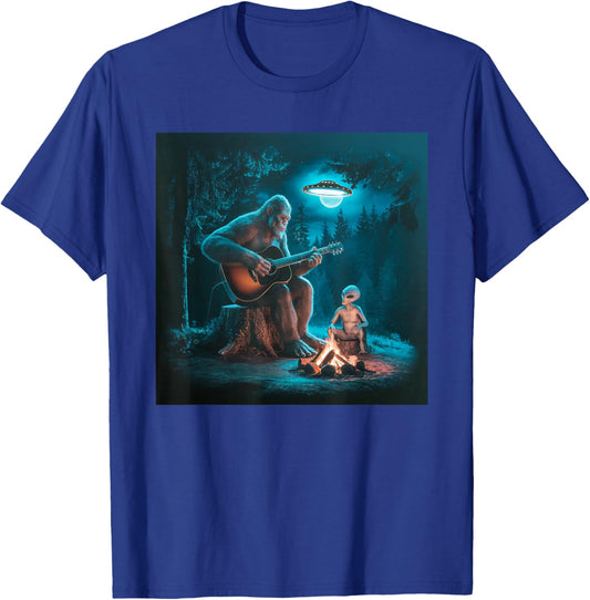Bigfoot Alien Sasquatch Campfire UFO Music Night Scene T-Shirt - T-Shirt | Royal