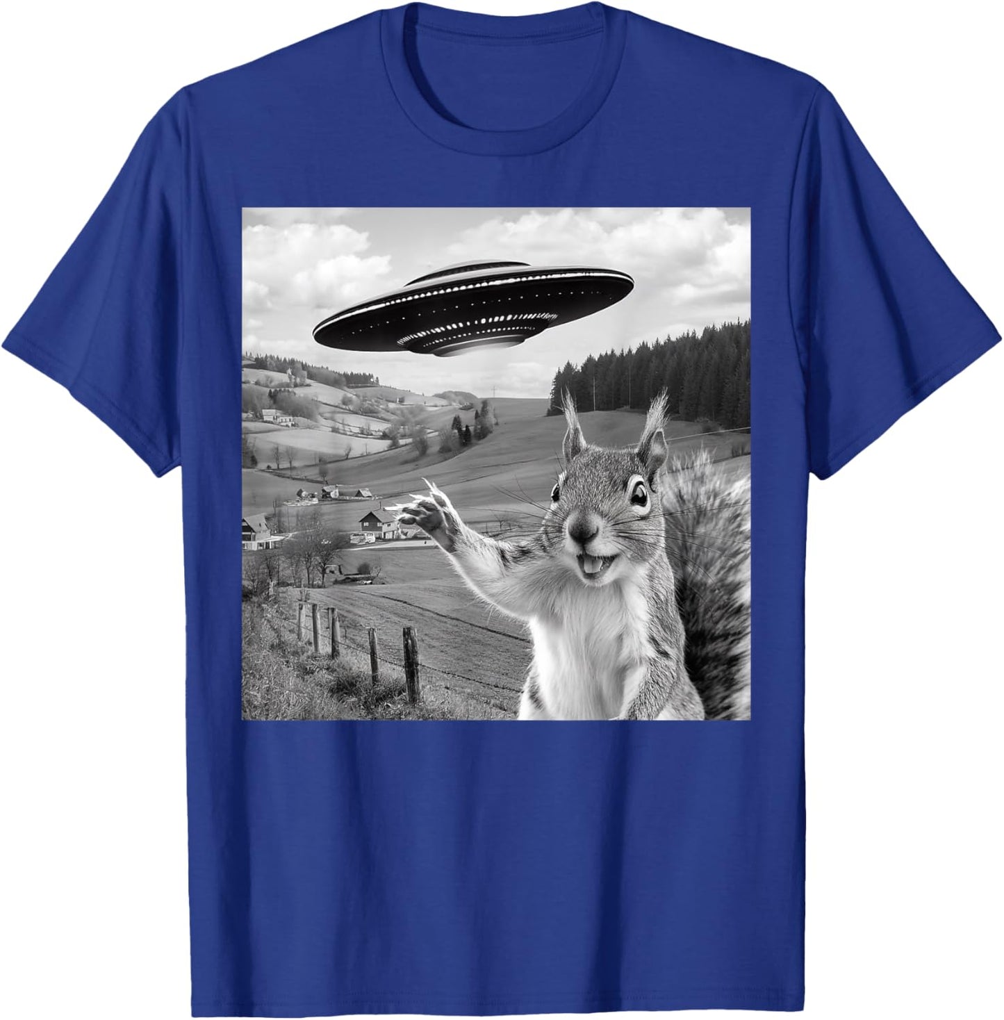 Squirrel Selfie With Alien UFO Funny Gifts Women Kid T-Shirt - T-Shirt | Royal