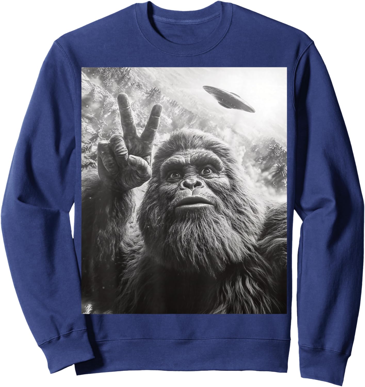 Funny Bigfoot Selfie Sasquatch UFO Sweatshirt - Sweatshirt | Navy