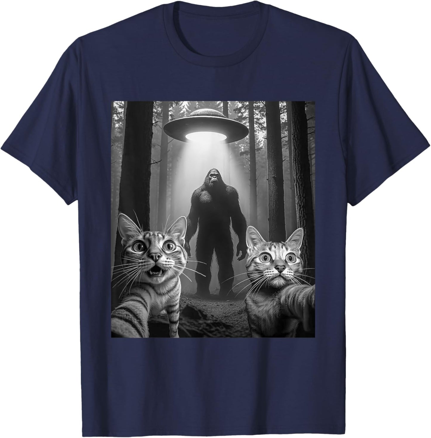 Funny Surprised Cat Selfie With Bigfoot Sasquatch Alien UFO T-Shirt - T-Shirt | Navy