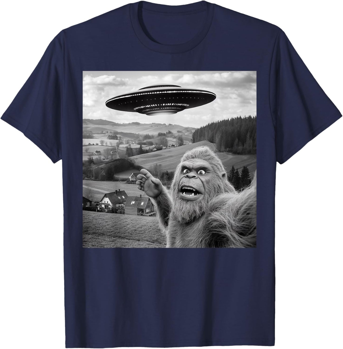 Bigfoot Selfie With Alien UFO Funny Gifts Women Kid T-Shirt - T-Shirt | Navy