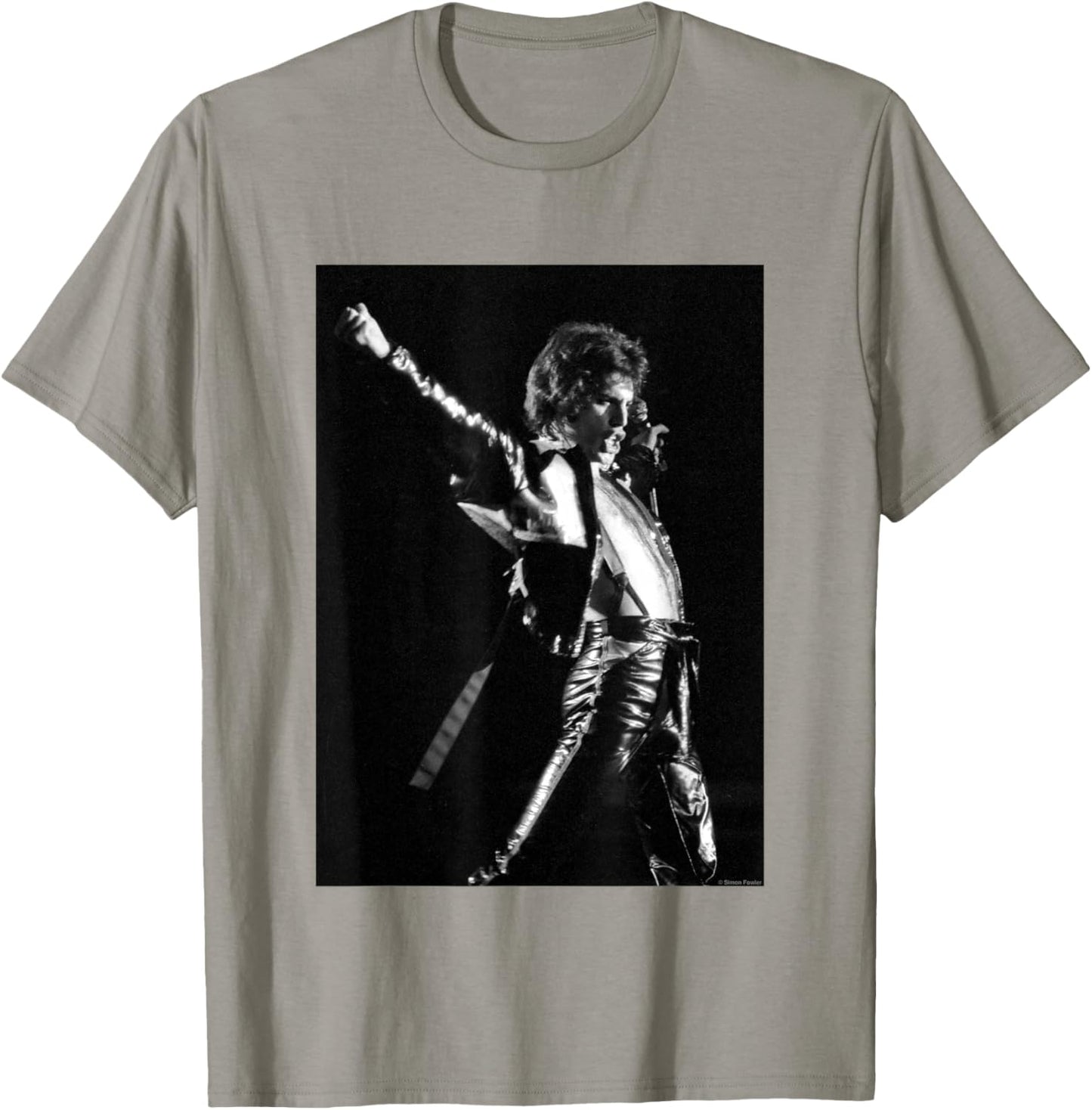 Freddie Mercury Of Queen Live Wembley 1979 By Simon Fowler T-Shirt - T-Shirt | Sand