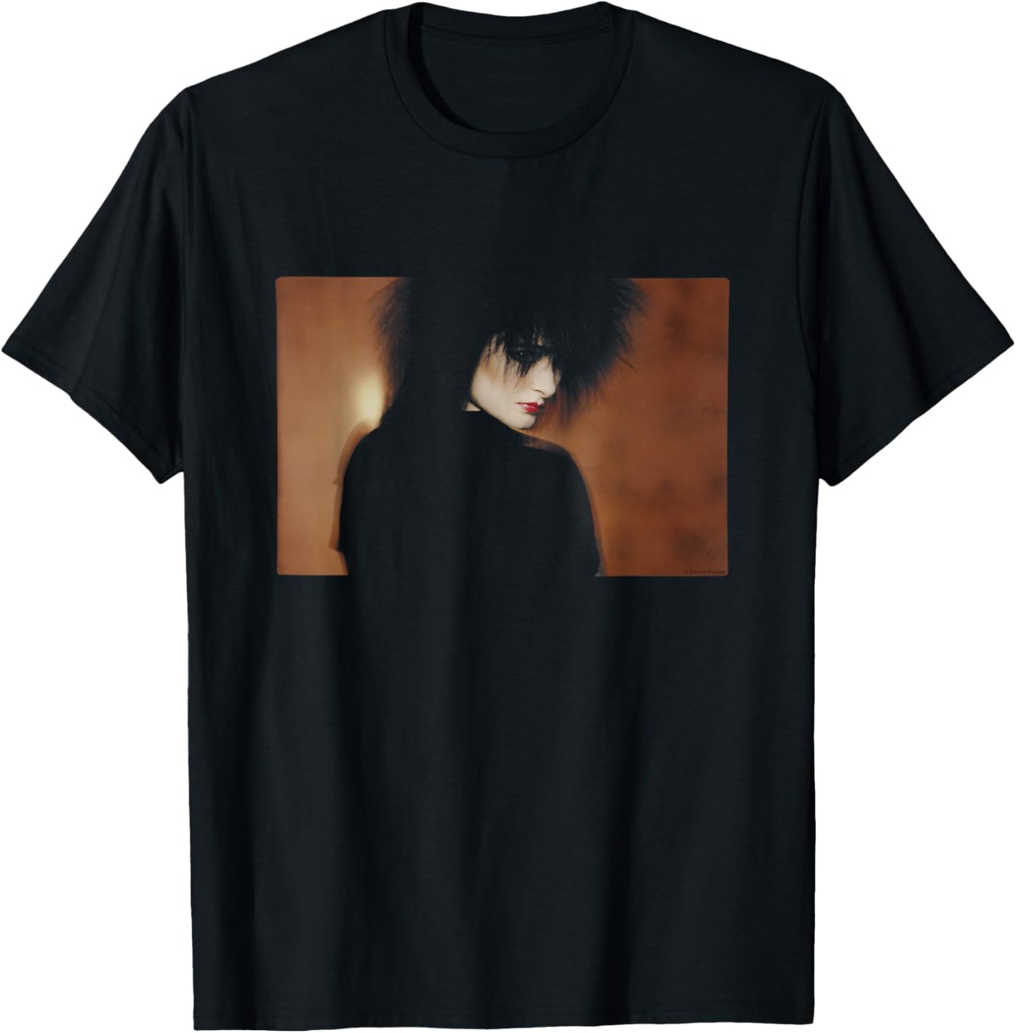 Singer Siouxsie Sioux Portrait by Simon Fowler T-Shirt - T-Shirt | Black
