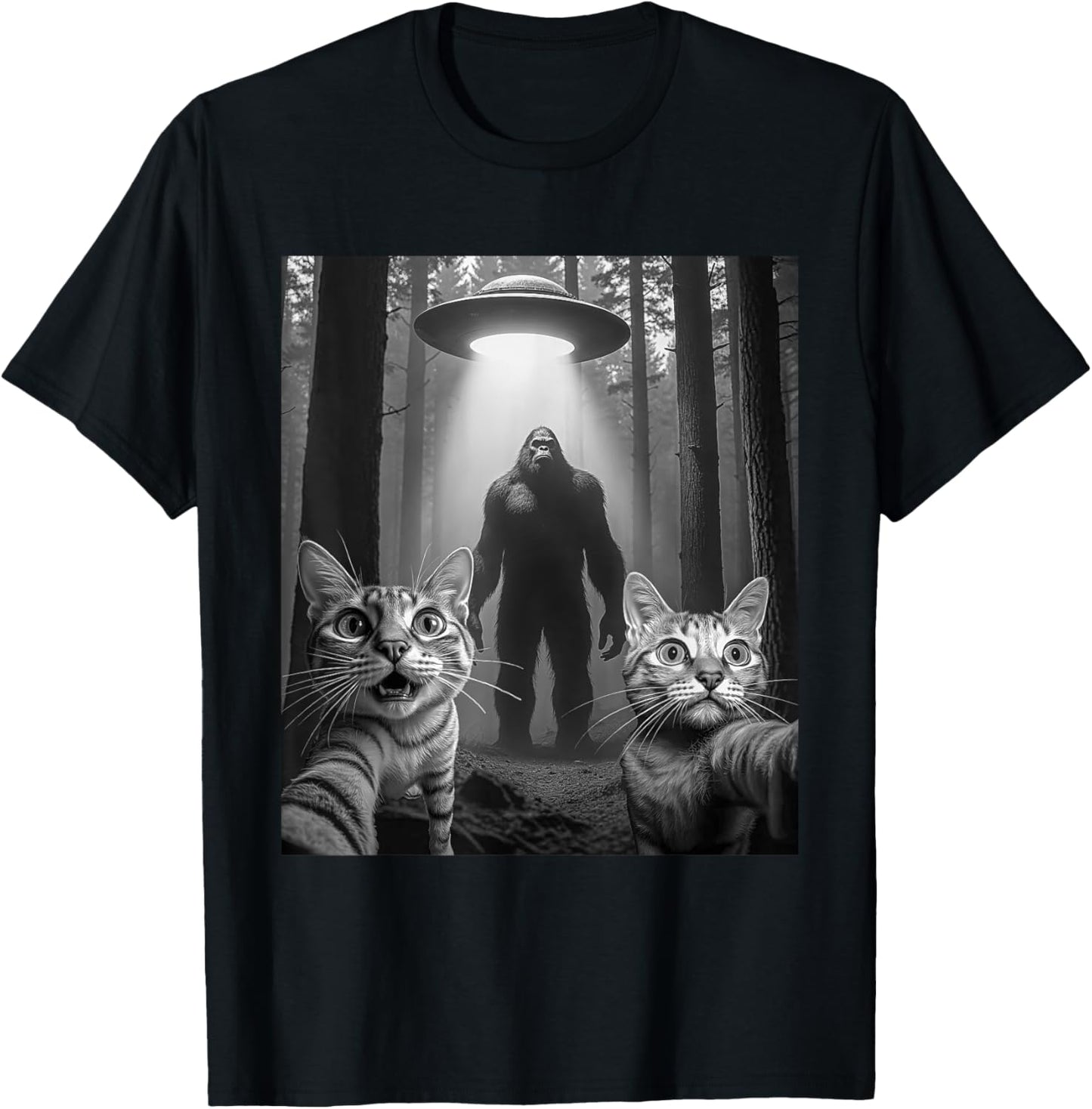 Funny Surprised Cat Selfie With Bigfoot Sasquatch Alien UFO T-Shirt - T-Shirt | Black