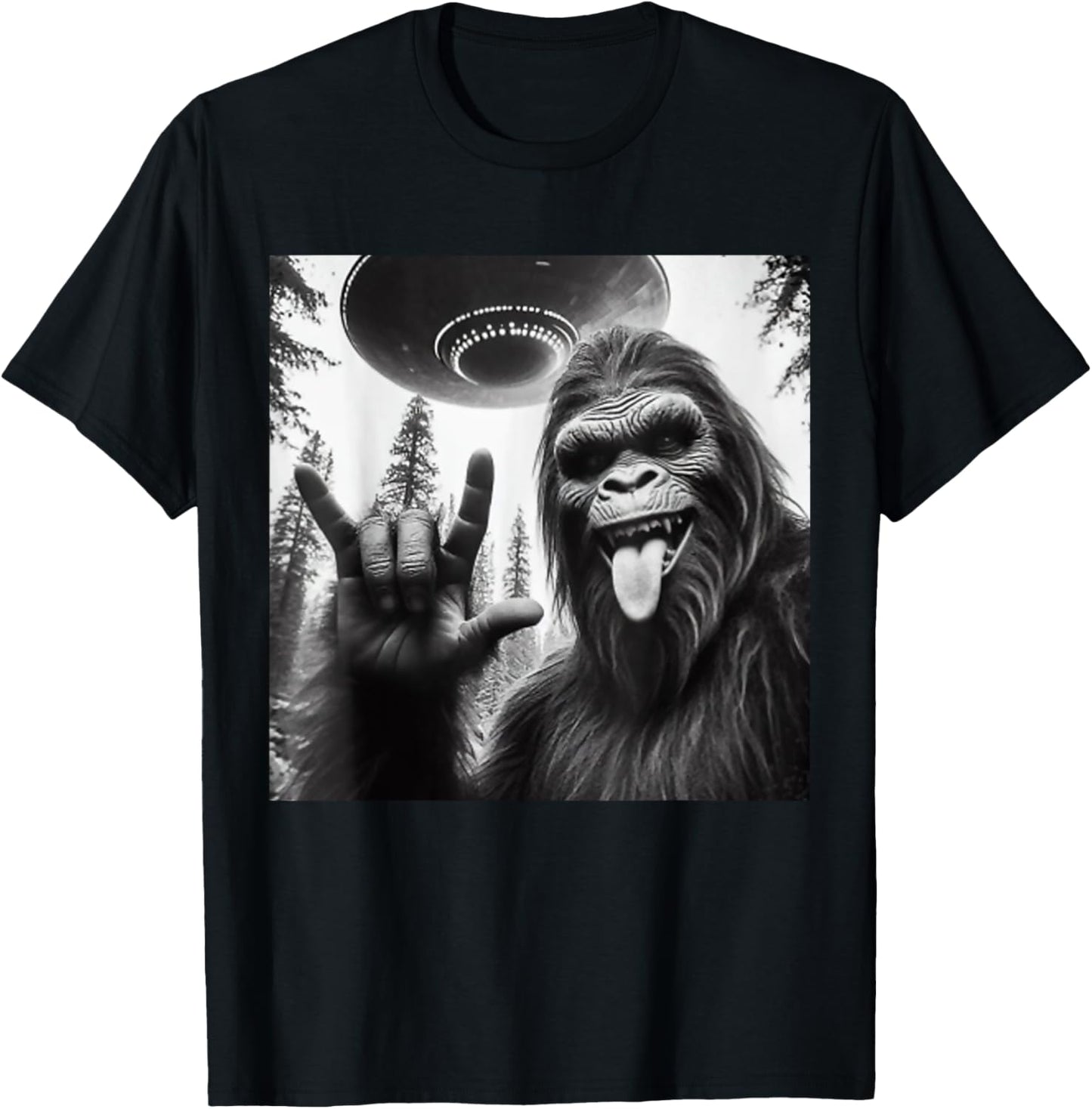 Funny Sasquatch Bigfoot Rock On Selfie With UFO Alien T-Shirt - T-Shirt | Black