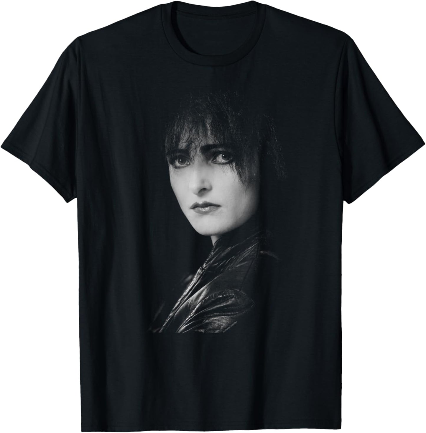 Siouxsie Sioux and The Banshees Singer by Simon Fowler T-Shirt - T-Shirt | Black