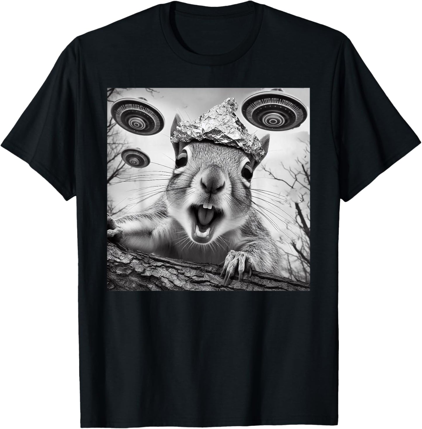 Funny Alien Squirrel Selfie With Tin Foil Hat UFO Encounter T-Shirt - T-Shirt | Black