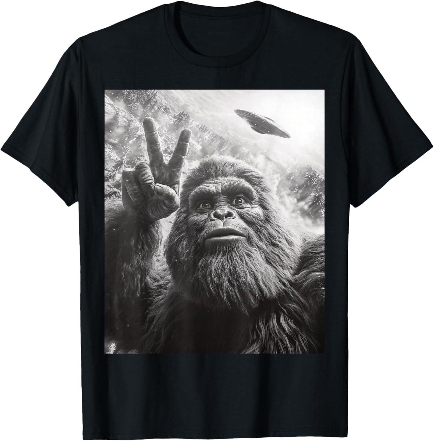 Funny Bigfoot Selfie Sasquatch UFO T-Shirt - T-Shirt | Black